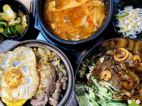 【美食週報EP11】台中美食．江南168首爾美食坊｜逢甲平價韓式料理推薦｜小菜湯品無限續，免出國即可吃到道地韓味