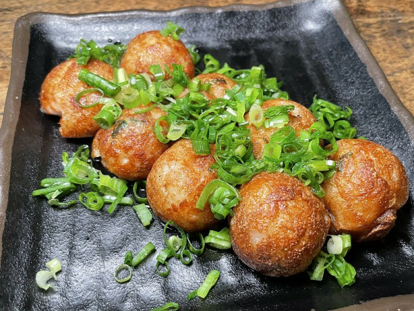 【台灣，台北市，中山區】ㄧ秒鐘到日本？風神雷神章魚燒、炒麵口味好日本，老闆也是日本人哦！（圓山捷運站美食）
