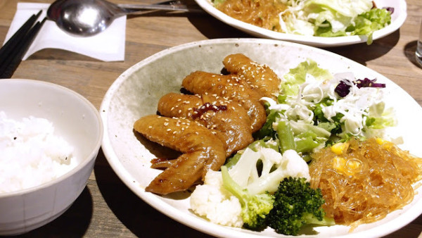 好吃的日式洋食漢堡排在這裡→《辺Hotori》
