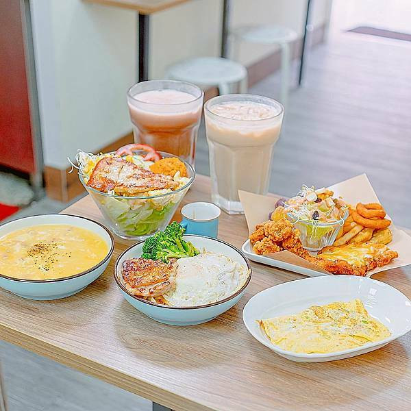 大份量平價早午餐、還有巨無霸飲料杯，甜墨西哥薄餅推薦 | 【新北 永和區】睡飽。吃好。