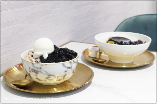 【天下奇冰Icever】桃園店~桃園冰品推薦 桃園質感冰店 專利冰品店 獨創鑽石雪花脆冰 必點天下珍奶冰&綜合仙草奶凍