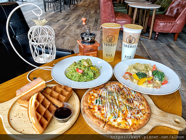 【高雄聚餐推薦】斯朵利咖啡義式料理德賢店。楠梓聚餐首推，餐點美味多樣搭配現點現做網美系飲品！