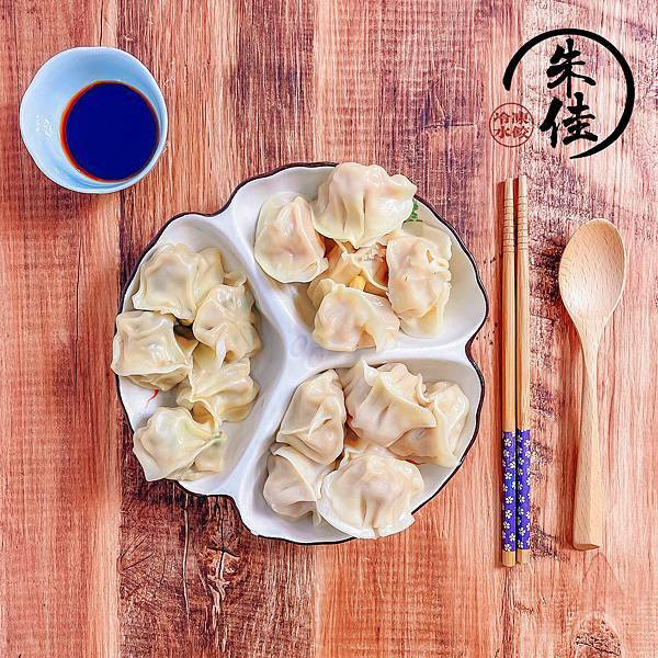 【板橋美食】朱佳水餃～好吃大顆的水餃～宅配冷凍水餃～板橋區滿50顆外送到家～冷凍水餃推薦～