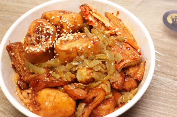 【台南東區干鍋】干爹干鍋店裕農2店  香辣過癮入味十足還有鮮甜酸菜  打卡還有送小龍蝦