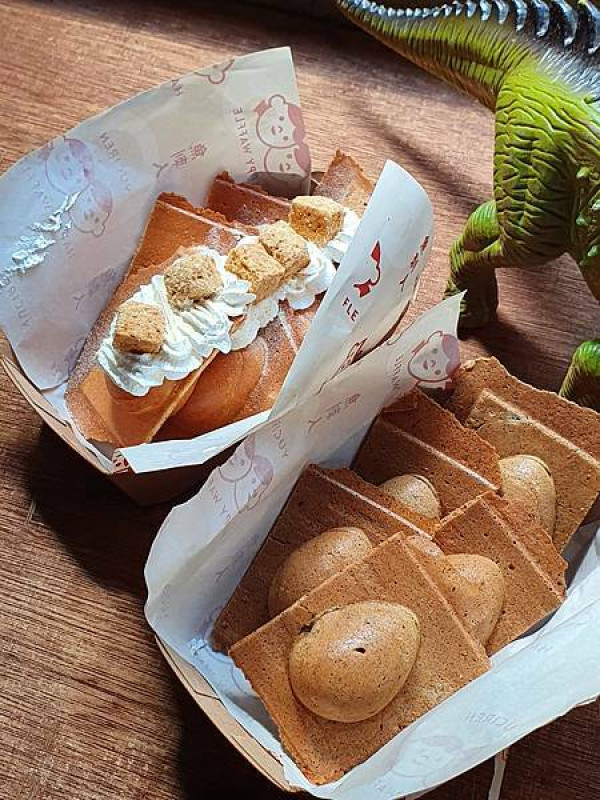 (胖樺食記)人氣網美店「魚刺人雞蛋糕台北師大店」/大安區古亭站必吃下午茶甜點/老宅咖啡廳超好拍/台中美食/完整菜單