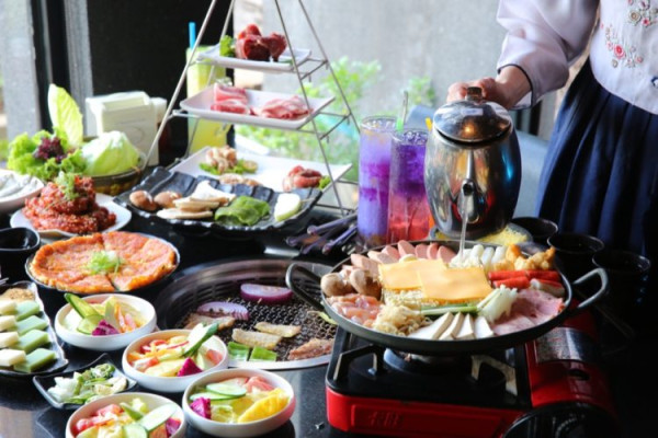 【 台南韓國烤肉 】정말 보고 싶다，大力棒棒四人分享餐『 東大門韓國烤肉料理 』