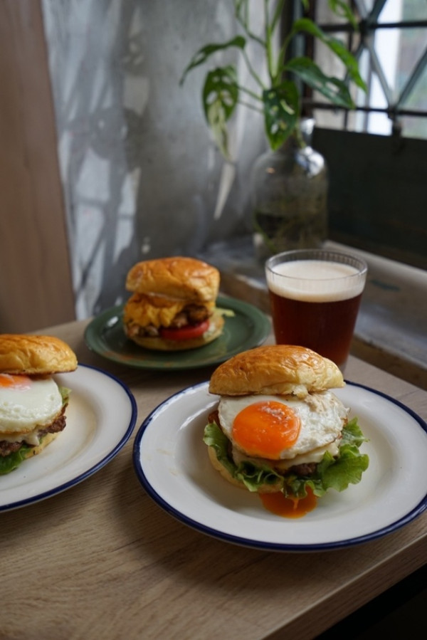 嶼木早餐- 太晚去什麼都吃不到，超人氣台北車站早午餐