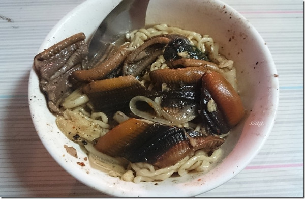 【台南】阿江炒鱔魚 必排隊的鱔魚意麵