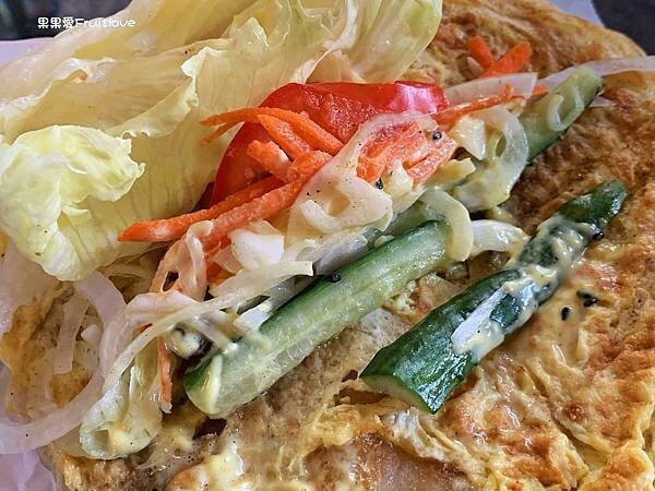 台中北屯美食  -東北抓餅大王，早餐養生抓餅美味，重點內用(咖啡免費無限續)     寵物友善