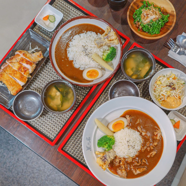 溫和日式咖哩，可以選擇喜歡辣度，還有超夯隱藏版藍帶豬排咖哩 | 【新北 中和區】咖哩殿