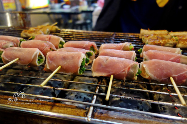 羅東夜市+三星蔥肉串+誠意鴨肉冬粉+鄭記潤餅捲