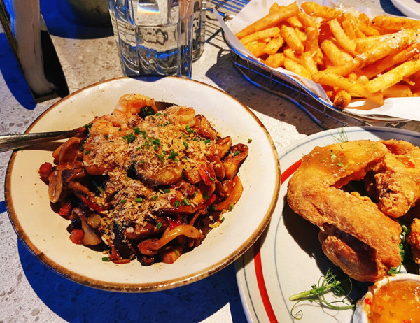 [台北-大安] 隱身東區二樓酒吧，MADE Taipei 姊妹聚會微醺推薦