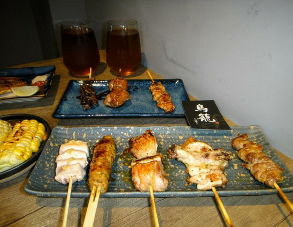 【美食】「鳥籠炭火燒鳥」正宗日式燒鳥專門店，林口串燒推薦，林口居酒屋推薦、林口日本料理推薦 (附菜單)