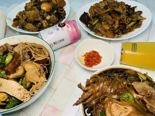 【桃園滷味】易牙三杯炒滷味，中正路桃園觀光夜市商圈滷味推薦，先滷再炒三杯滷味，宵夜/下酒菜/晚餐都超美