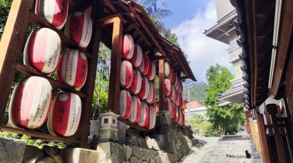谷關-捎來步道 超日式明治溫泉老街-松鶴部落裡 -紅藜饅頭 半日遊-Papa女王vs.喵星人N