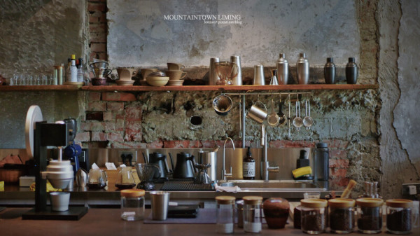 《台中南屯》Mountaintown Liming│黎明新村新開幕廢墟風苗栗知名咖啡館
