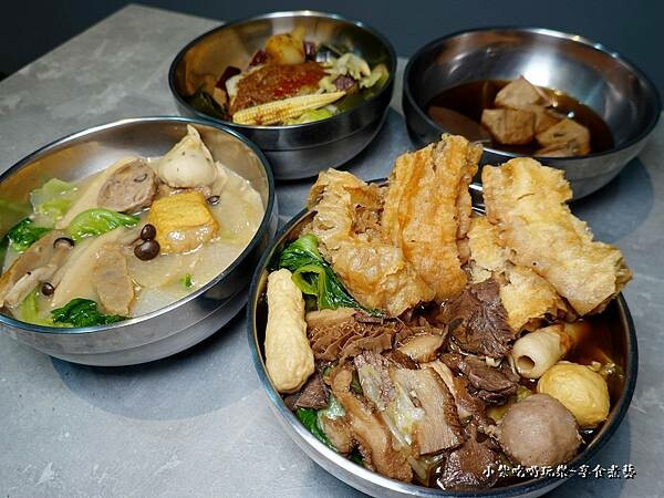 桃園滷味美食/乾濕兩種滷味吃法【文湯武醬滷將軍-平鎮文化店】3種湯頭~湯滷味&3款乾拌醬滷味選擇；滿足不同客群喜好!打卡送蔬菜；消費還可加價購超值保溫瓶(食記+菜單)