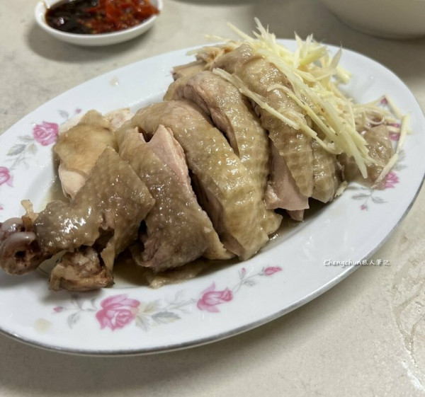 基隆美食，阿華陽春麵，在地人早午餐，巷弄傳統小吃推薦