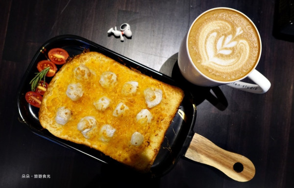 『美食@高雄』歐式復古風自家烘培咖啡、不限時早午餐-咖啡林咖啡