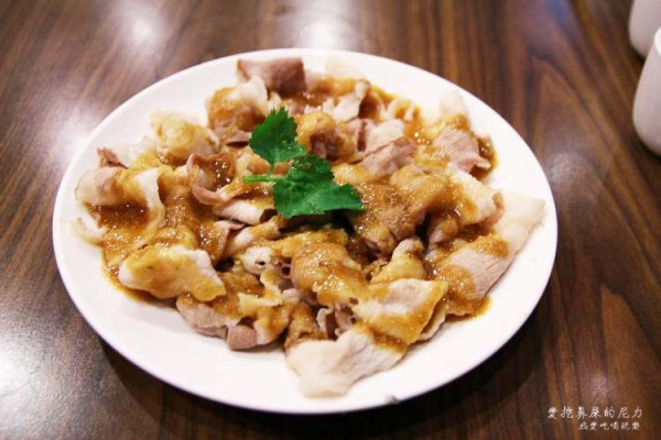 『食記』高雄鳳山。三集家常菜，好吃唰嘴很下飯