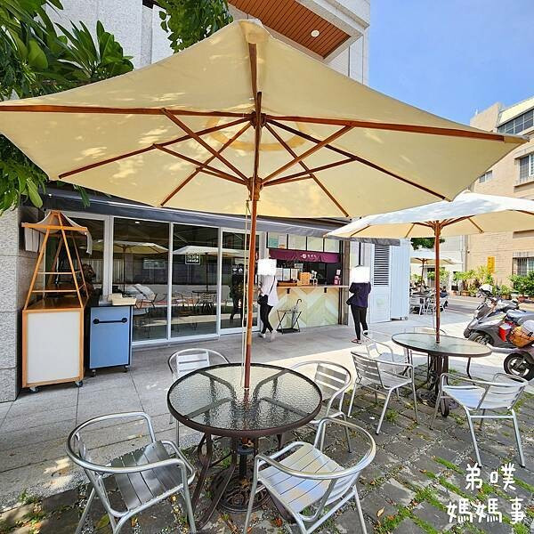 【高雄‧鳳山】簡單吃三福店│一二樓用餐空間，餐點種類超多樣，早午餐吃起來!
