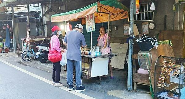 阿姨煎餅｜每天開不到４小時的老字號高麗菜煎餅店