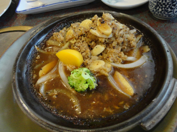 (美食~高雄)宮圓日本料理~值得一試的陶板牛肉堡套餐