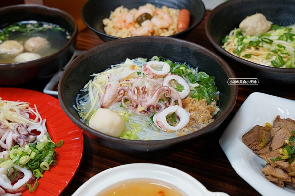 阿福師營養廚房｜市場人氣小吃分店來囉！澎湖小卷米粉、蝦仁飯、外省麵，私心推薦吃過才算數！