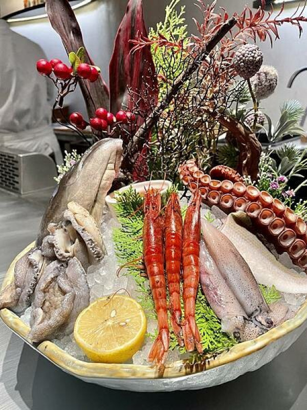 桃園市中壢區桃園中壢-最難訂的中壢無菜單鐵板燒-隱覓鉄板燒(中壢元化店)