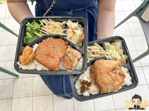 新竹市東區新開幕日式便當專賣。三主菜便當只要100元。買便當記得帶走辣菜脯！--跟著踢小米吃喝玩樂趣