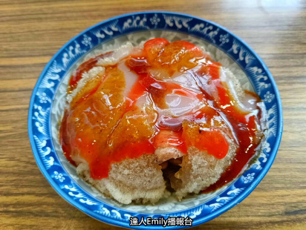 台中市北區台中古早味阿嬤手工脆皮肉圓,筒仔米糕,都是銅板價的必嘗小吃