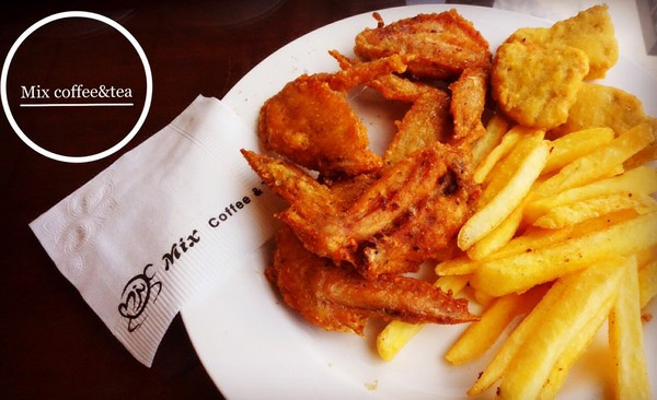 『Mix Coffee& Tea』五六零年代時光機の平價簡餐【古亭商圈】