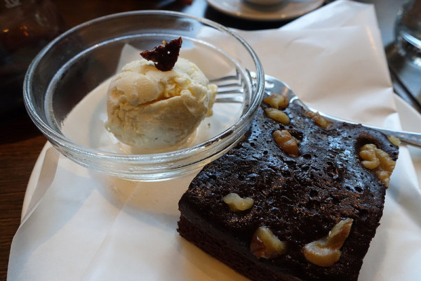 (胖樺食記)捷運公館站推薦不限時咖啡廳「湛盧咖啡Zhanlu Coffee」/wifi/手沖咖啡/不收一成服務費