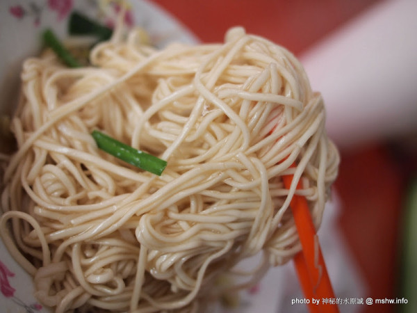 沒有沙茶…越簡單越好吃的清淡拌麵! ~ 高雄鼓山"哈瑪星汕頭麵"