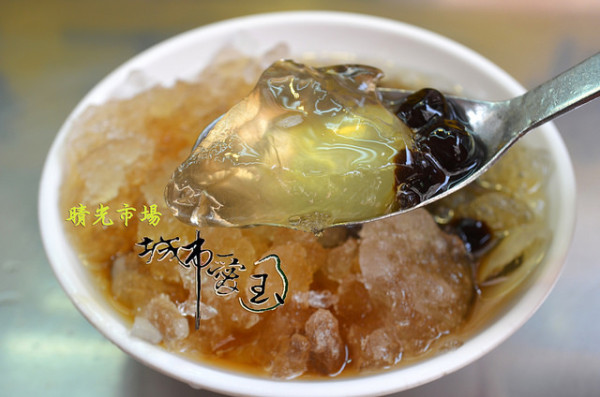 【台北。食記】晴光市場清涼一下。45 元愛玉加四種料消暑又飽足!! ─ 城市愛玉