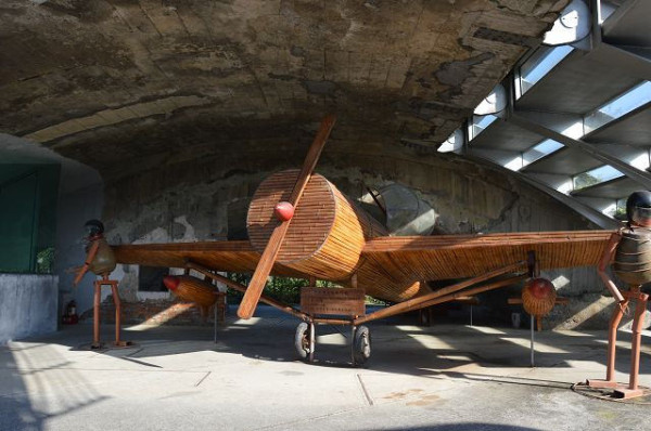 員山機堡~~軍事基地改造的景點．感受神風特攻隊的英勇