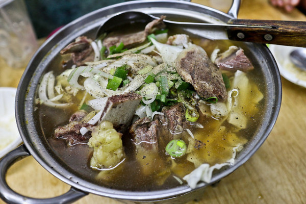 新北 汐止 物美價廉又道地的 越南美食