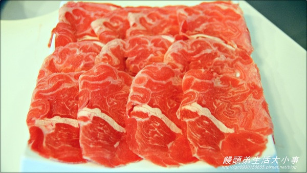 【食記/新北市】捷運美食～越吃越涮嘴的麻辣鍋♪♪ 白帝城精緻涮鍋♪♪                      