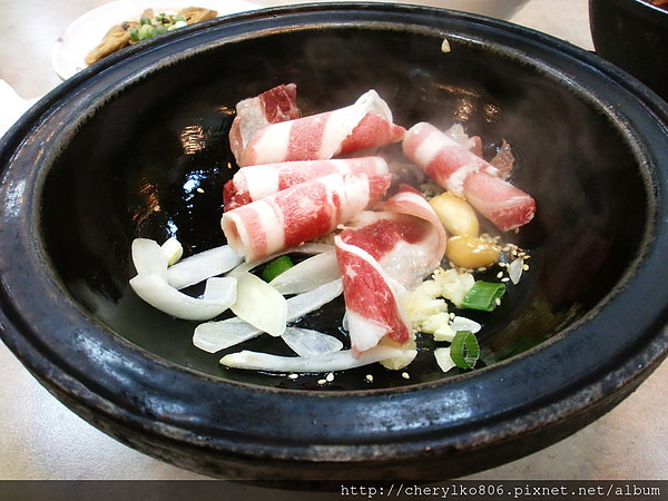 【新北】土城平價個人石頭火鍋--兩披索個人靚鍋