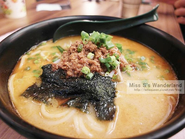 [台中] 電視冠軍赤坂拉麵。肋排實在太超過