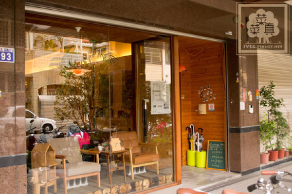 【台中西屯區】假日也很安靜可以久坐的隱密咖啡店。Landscape 1893