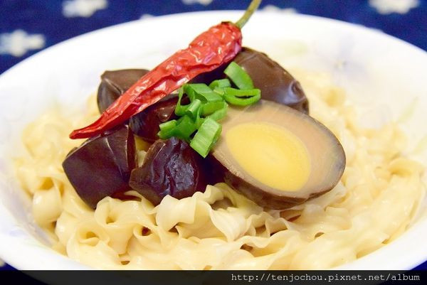 花花，甲飽沒【宅配食記】雙人徐獨居乾麵 康熙來了推薦遵循古法好味道