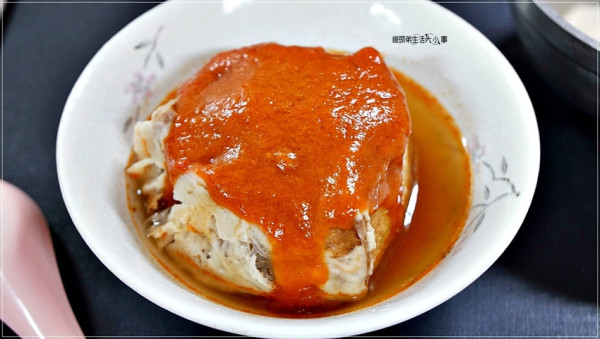 【淡水美食】三姊妹阿給／在地飄香40年阿給老店～只要銅板價就可以吃到美味阿給、乾麵、價格親民，物美價廉