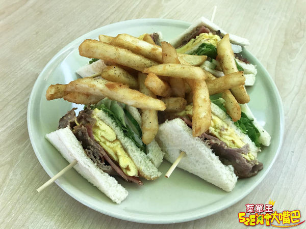 台中大里美食早午餐》晃點早餐菜單價位大公開！學生族群早餐的第一首選～台中大里必吃美食小吃餐廳推薦。