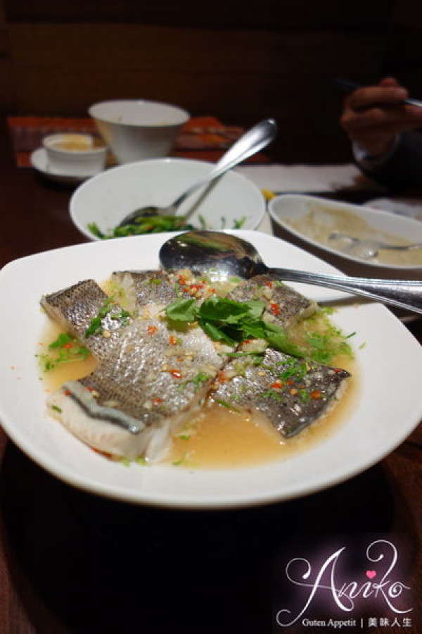 【台北美食】JOLLY手工釀啤酒泰食餐廳。週末小酙聚餐好去處！ 