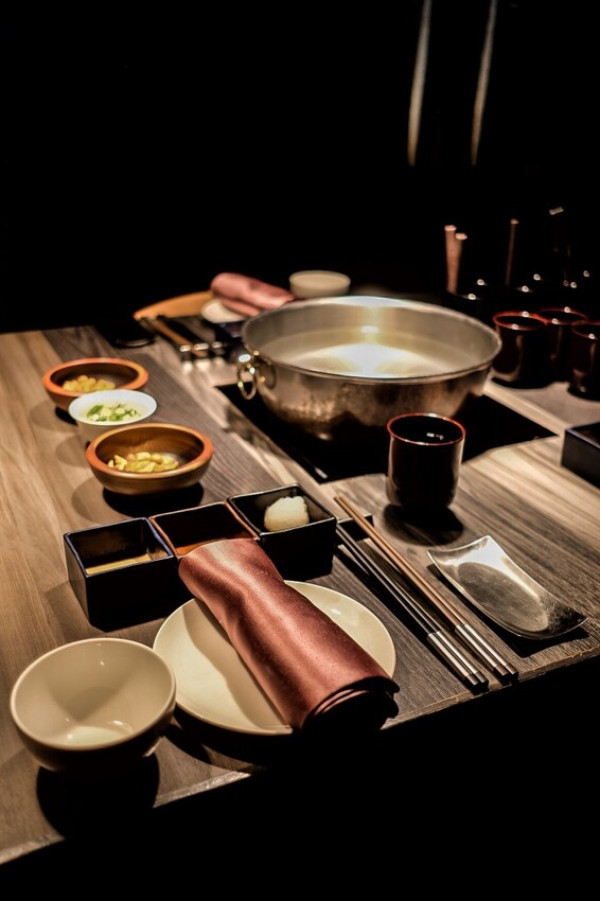 台北信義｜澎湖野生龍蝦刺身、高級火鍋推薦！合 · Shabu