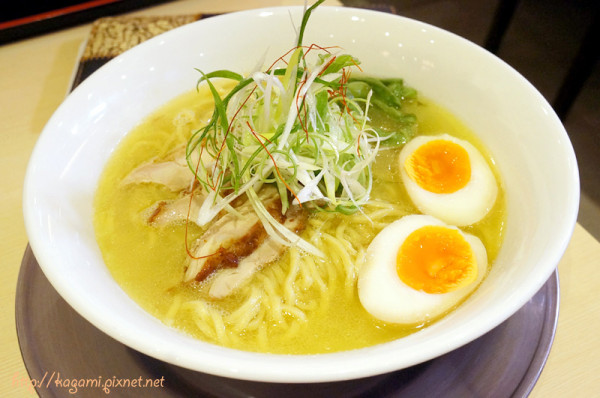  台北東區：拉麵鳥華雞湯らーめん　敦南店