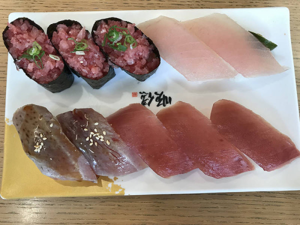 [新北] 板橋捷運~順憶生魚片~便宜新鮮又好吃高CP生魚片