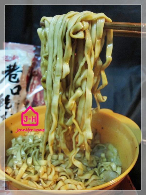 [口碑體驗] 份量多沖煮方便的『統一麵巷口乾麵』會是家中的好朋友