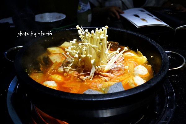 《試吃》【台中南屯』大月觀石頭靚鍋